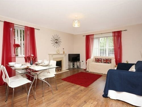 Quiet Riverside Apartment London Exterior photo
